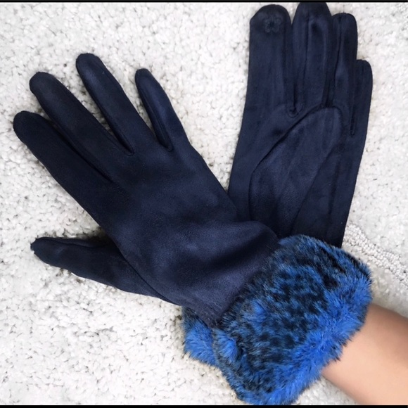 ValMarie Accessories - New! Faux Suede Blue Faux Firm Trim Touch Screen Winter warm Gloves